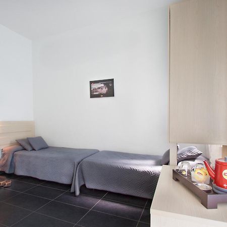 Hotel Spiaggia Marconi Rimini Eksteriør billede
