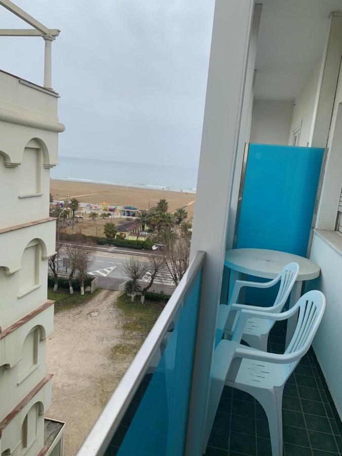 Hotel Spiaggia Marconi Rimini Eksteriør billede