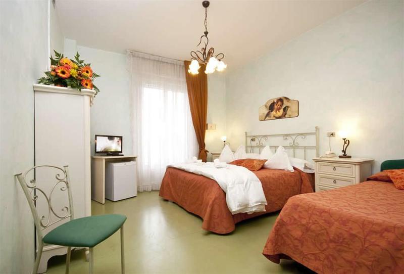 Hotel Spiaggia Marconi Rimini Eksteriør billede