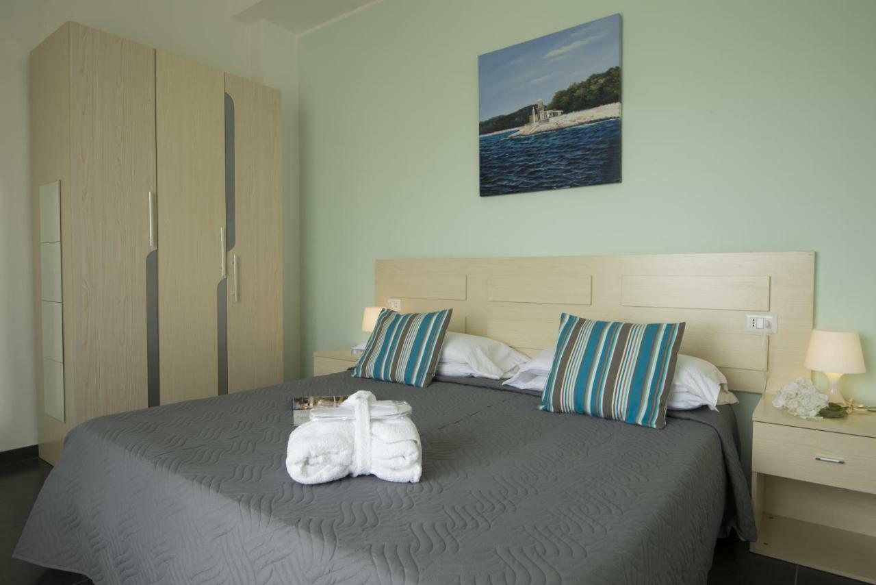 Hotel Spiaggia Marconi Rimini Eksteriør billede